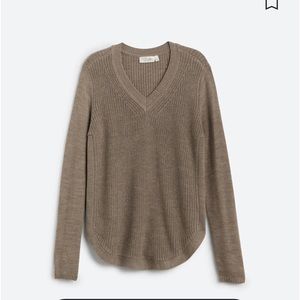 RD STYLE
Josslyn V-Neck Sweater
